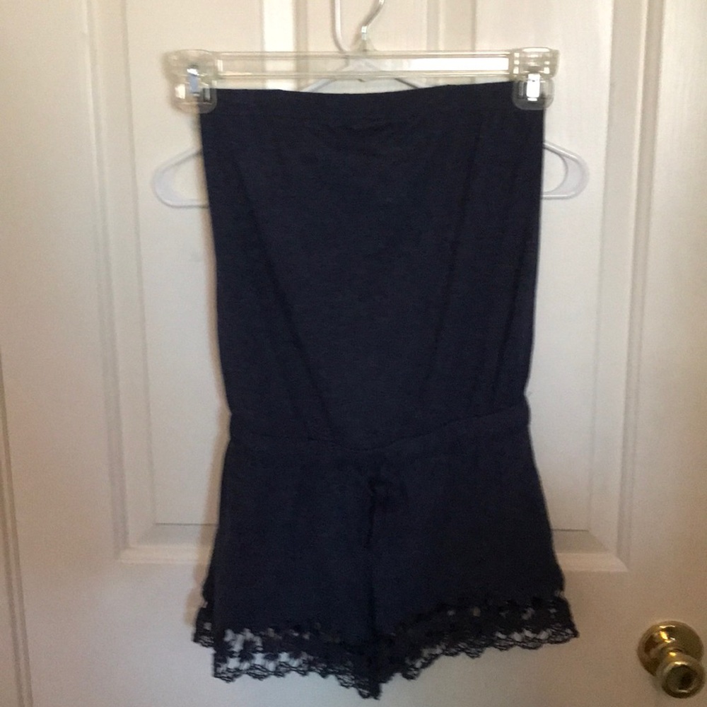 Strapless blue swimsuit coverup